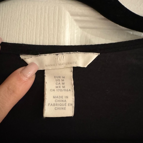 Set of Two Nursing Tees - Black and Green - Picture 3 of 6